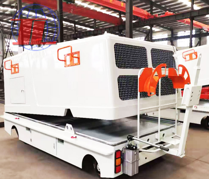 武汉机场用自行多功能车