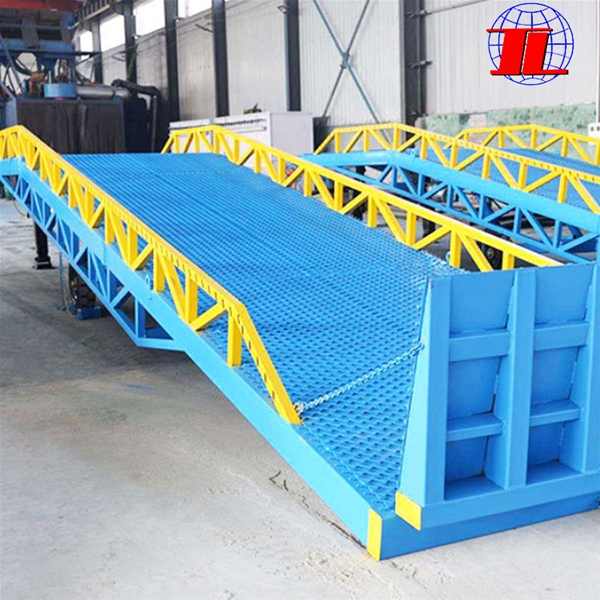 武汉移动式液压登车桥